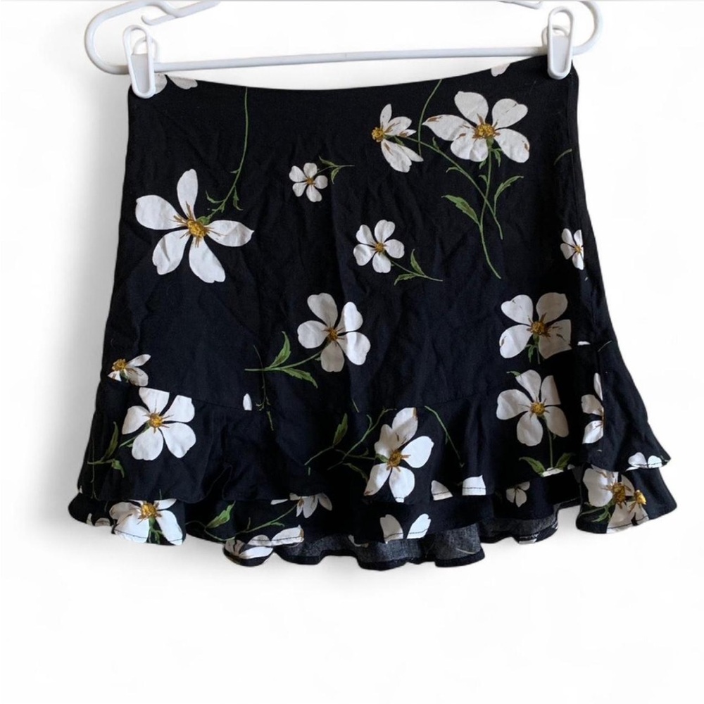 Kimchi Blue - Black Floral Mini Skirt Size Small!